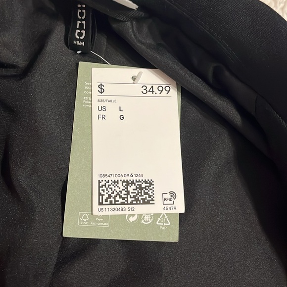H&M - large Black Blazer - boyfriend style. - Picture 3 of 5